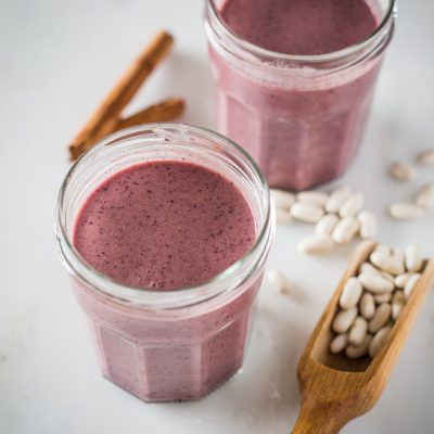 Blueberry White Chocolate and Bean Smoothie