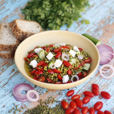 Tomato salad with Mung Beans