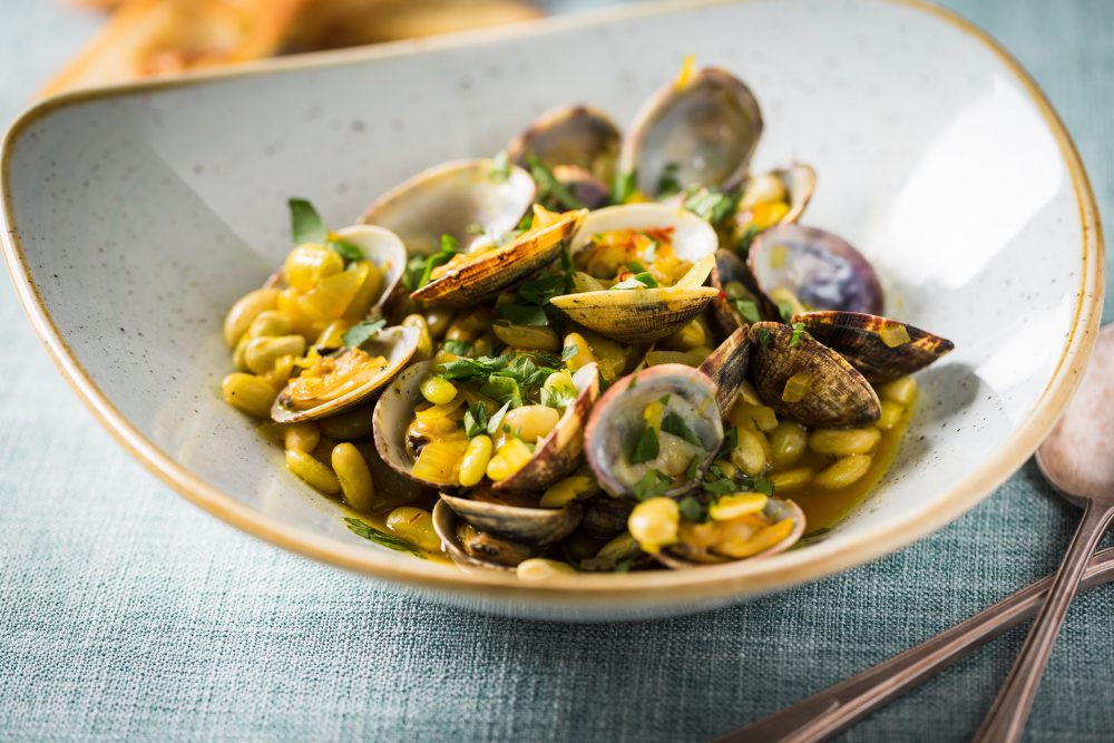 Small beans with clams